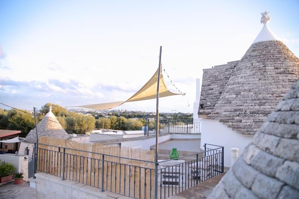Valle D'Itria Trullo Sovrano Sul Monte Cisternino Εξωτερικό φωτογραφία